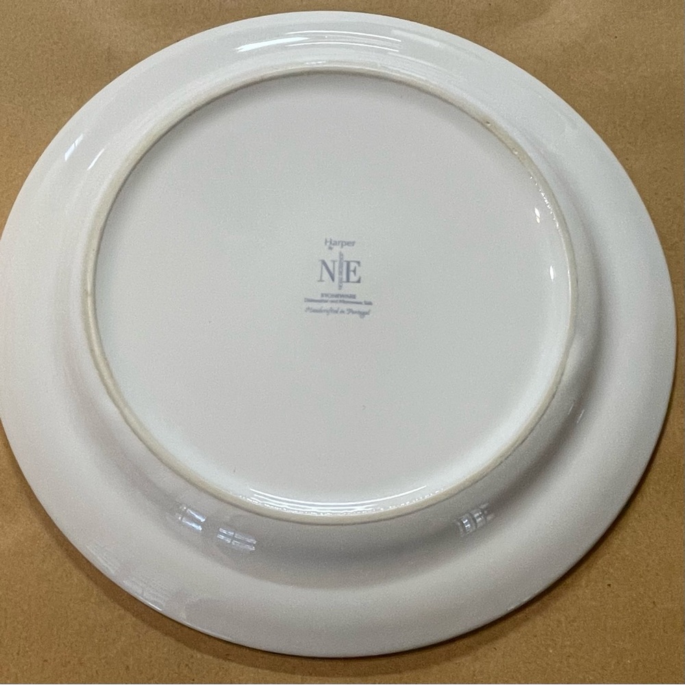 Noble Excellence Harper Stoneware White Plates Set of 4 Handcrafted Portugal - Picture 4 of 6